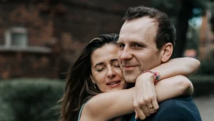 Agnieszka Grochowska i Julian Świeżewski w scenie z filmu "Brat"