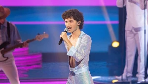 Kamil Studnicki jako Benson Boone w programie "Twoja twarz brzmi znajomo"