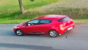Kobieta w czerwonym Renault Clio potrąciła 12-latkę. Policja szuka świadków
