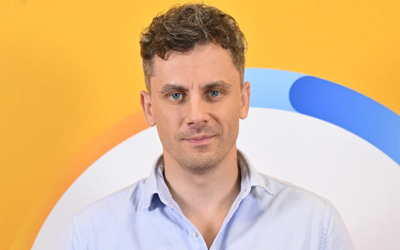 Adam Bobik w "halo tu polsat"