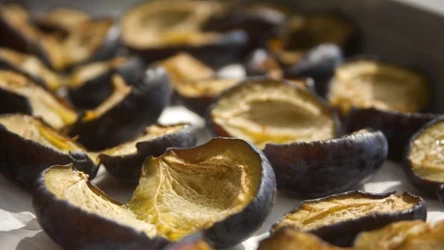 Suszona śliwka jest niesamowicie zdrowa - zwłaszcza dla seniorów.