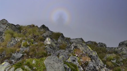 Widmo Brockenu w Tatrach - szlak na Rysy z Morskiego Oka