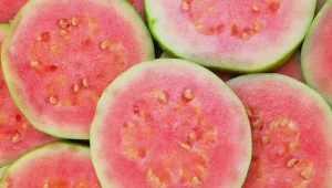 Owoc na serce, mocne kości i wzrok. Smakuje jak miks truskawek i ananasa