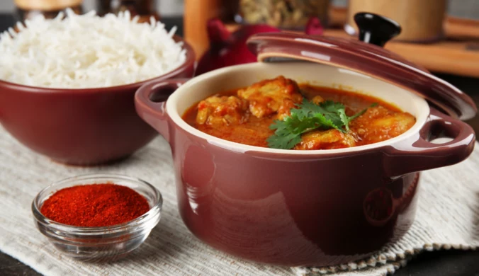 Hit jesieni: jednogarnkowe curry z warzywami. W 30 minut masz pyszne i pożywne danie na dwa dni