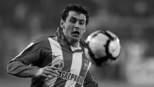 Dramat podczas meczu. Nie żyje trzykrotny mistrz kraju. Podzielił los ojca