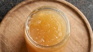 Zrobisz z niej super kleisty bulion. Solidna dawka kolagenu na bolące stawy