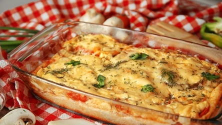 Prosta zapiekanka makaronowa z pieczarkami na kolację