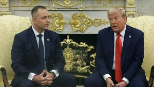 Karol Nawrocki i Donald Trump podczas wizyty polskiego prezydenta w Waszyngtonie