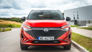 Wersję po liftingu Nissana Qashqai najłatwiej poznać po przedniej części nadwozia, która jest całkowicie nowa