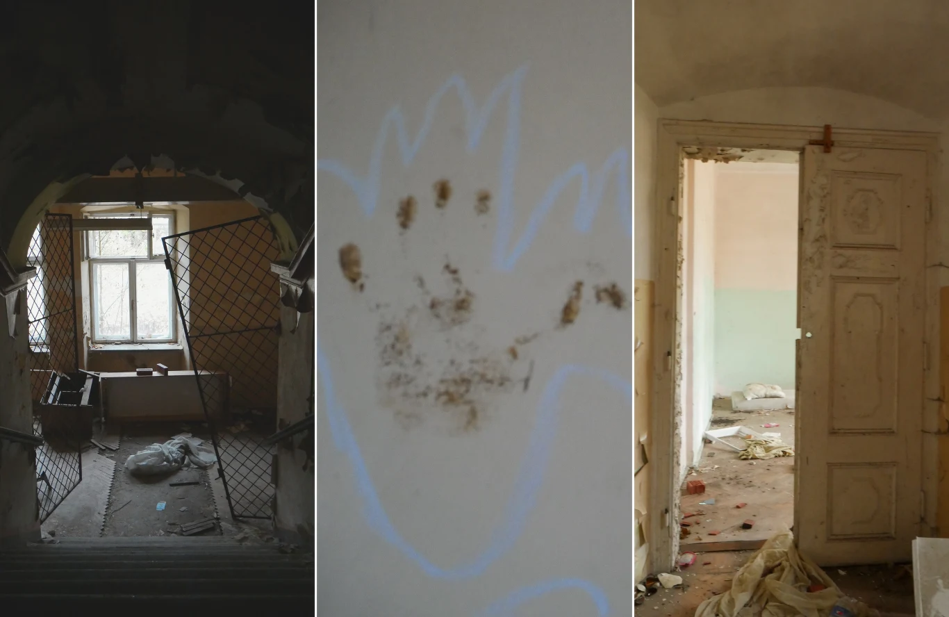 Zrujnowane wnętrza budynków z widocznymi śladami zniszczeń i brakiem ludzi, z centralnie umieszczonym odciskiem dłoni oraz porzuconymi przedmiotami i gruzem.