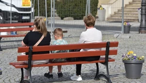 Topnieje wartość "babciowego". Ministerstwo zabrało głos ws. waloryzacji