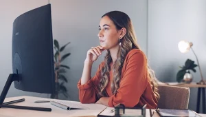 Człowiek mówi, AI pisze kod. Aż sama spróbowałam "vibe codingu"