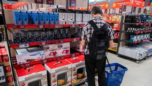 Drony nad Polską wywołały szturm na sklepy? Jeden produkt miał wzięcie