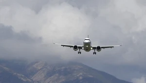Samolot Air Corsica krążył nad lotniskiem Ajaccio na Korsyce