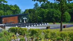 To uzdrowisko podbija serca kuracjuszy jesienią. Ma jedne z najlepszych borowin w Europie