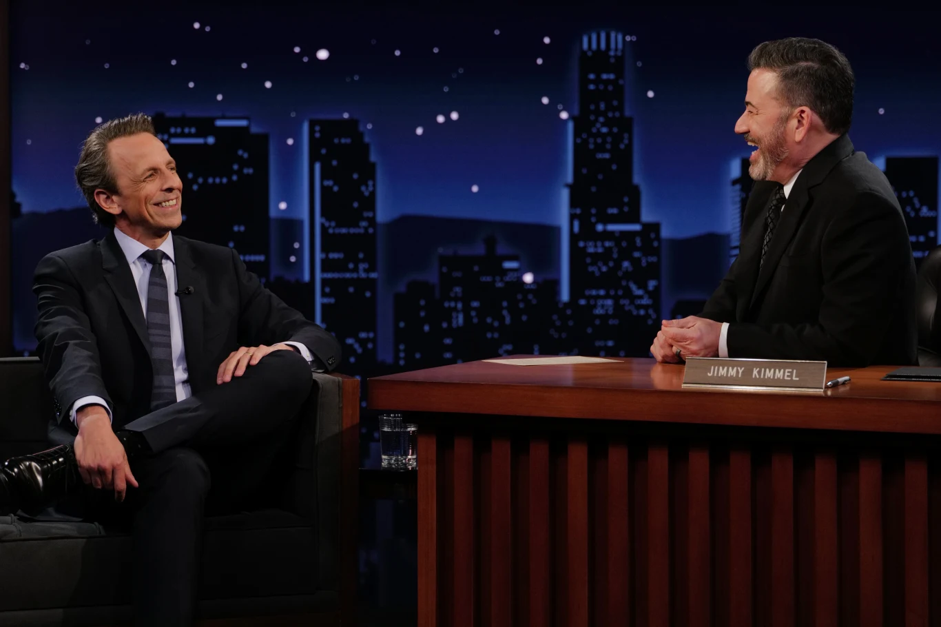 Seth Meyers i Jimmy Kimmel Seth Meyers i Jimmy Kimmel