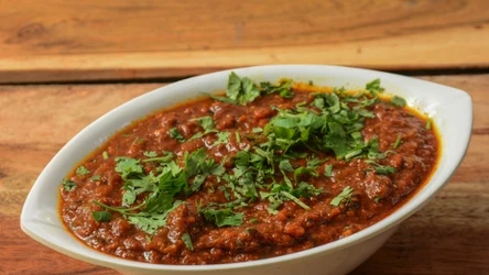 Niejednoznaczność zapachu sprawia, że kalaminta potrafi zaskakiwać w kuchni.