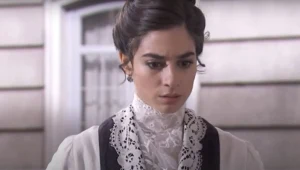 Kadr z serialu "Akacjowa 38"
