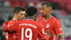 Jerome Boateng (pierwszy z prawej) nie zagra w Wiśle Kraków. "Biała Gwiazda" nie wykazała zainteresowania