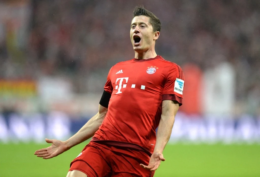 Robert Lewandowski 10 lat temu Lewandowski przeszedł do historii