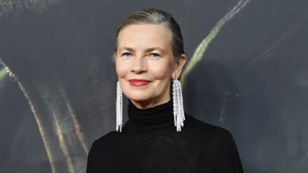 Lidia Popiel w efektownej stylizacji na premierze filmu. Fotografka połączyła minimalizm z nutą awangardy 