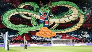 Stadionowa oprawa podczas jednej z wcześniejszych potyczek między PSG i Olympique Marsylia