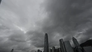 Potężny tajfun uderzy w Hongkong. Nadchodzi sygnał ostrzegawczy