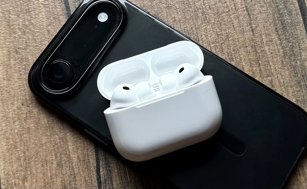 Test AirPods Pro 3. Słuchawki bezprzewodowe Apple wynalezione na nowo?