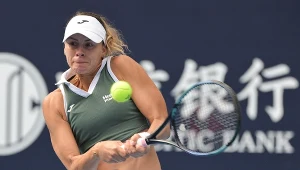 Marie Bouzkova - Magda Linette w 2. rundzie WTA 1000 w Pekinie. Relacja na żywo