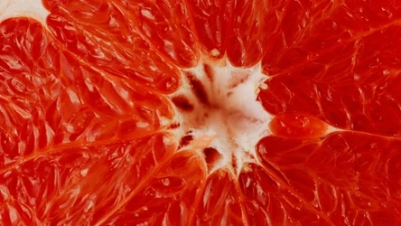 Grejpfrut to baza do odżywczego domowego peelingu do ciała