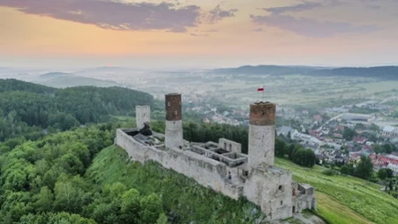 Dlaczego warto odwiedzić zamek w Chęcinach? 