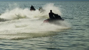 Polacy wpłynęli skuterami wodnymi na rosyjskie wody