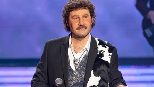 Andrzej Nejman jako Krzysztof Krawczyk