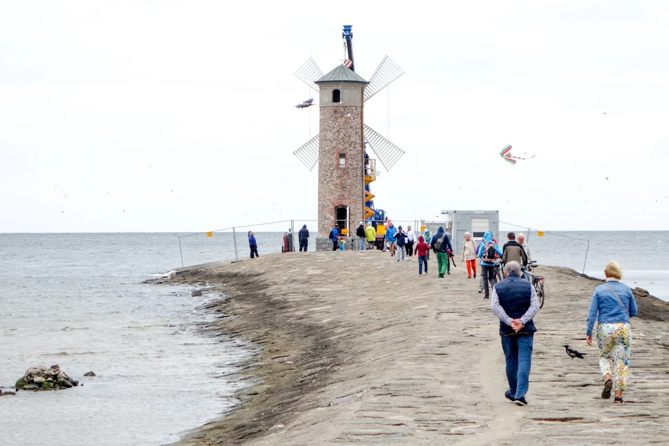 Nadmorskie miejscowości polecają się na jesienny relaks. Niektóre z nich szczególnie pokochali seniorzy