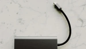 Jakie powerbanki są kompatybilne z samochodem?