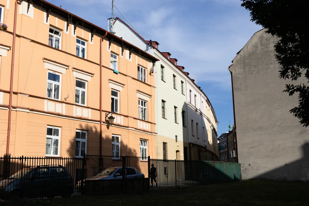 Gminy słabo sobie radzą z lokatorami latami niepłacącymi czynszów za mieszkania komunalne