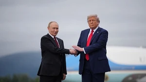 Władimir Putin i Donald Trump. Zdj. z ostatniego spotkania przywódców na Alasce