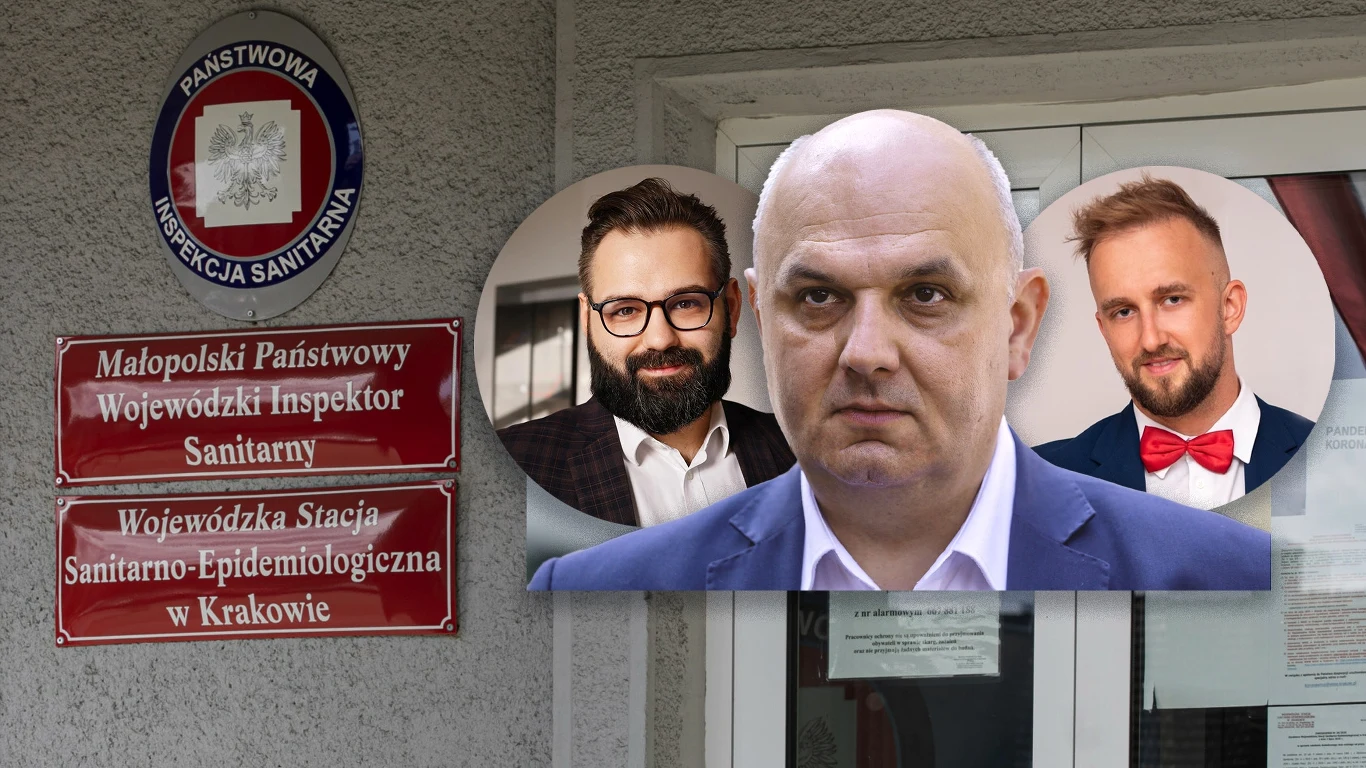 Od lewej Krzysztof Marcinkiewicz, Andrzej Hawranek i Marek Gajowy Twarz trzech mężczyzn nałożona na tło przedstawiające wejście do budynku z tablicami informującymi o Małopolskim Państwowym Wojewódzkim Inspektoracie Sanitarnym oraz Wojewódzkiej Stacji Sanitarno-Epidemiologicznej w Krakowie.