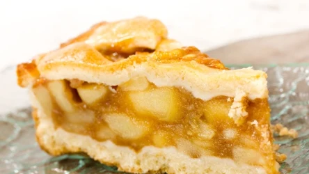 Co zrobić, by jabłka nie wypływały z szarlotki?