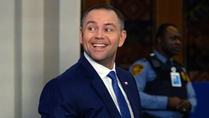 Sensacja na trybunach. Nawrocki niespodziewanym gościem, wszystko nagrali