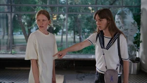 Karolina Rzepa i Izabella Dudziak w filmie "Nie ma duchów w mieszkaniu na Dobrej"