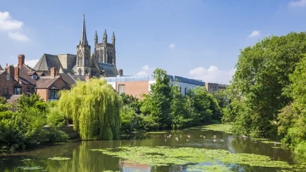 Angielskie uzdrowisko w sam raz na odpoczynek. Z Birmingham to zaledwie godzina drogi