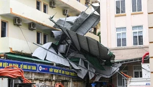 Tajfun uderzył w azjatycki kraj. Przyniósł zabójcze tornado