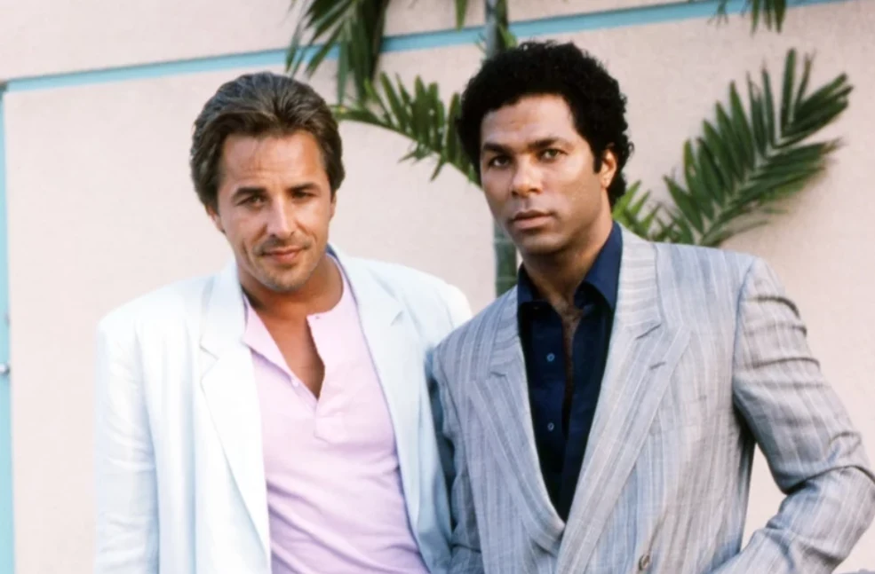 Don Johnson i Philip Michael Thomas w serialu "Policjanci z Miami" "Policjanci z Miami"