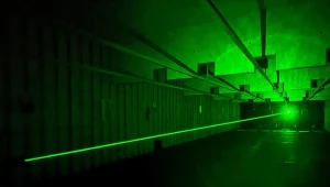 37-latek odpowie za oślepianie pilotów laserem