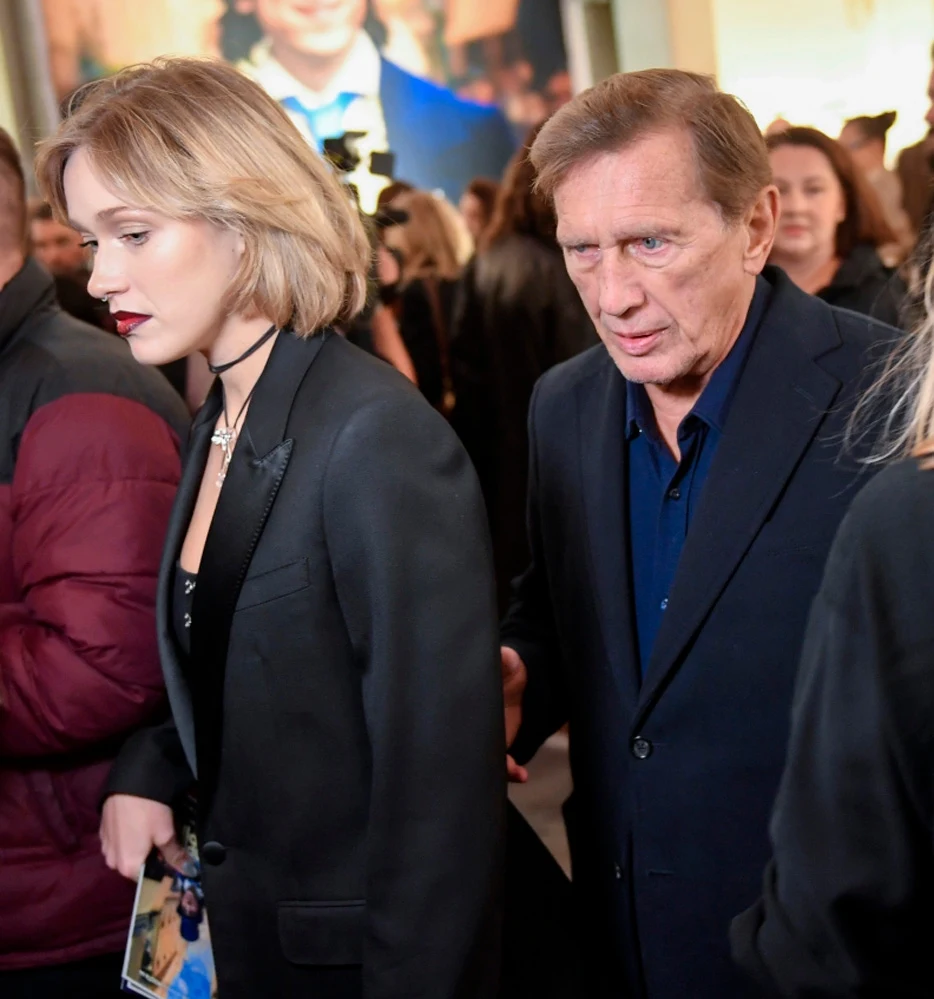 Jan Englert z jak zwykle uśmiechniętą córką Heleną Jan Englert z jak zwykle uśmiechniętą córką Heleną