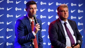 FC Barcelona po potencjalnym odejściu Roberta Lewandowskiego z klubu będzie musiała rozejrzeć się za nową, mocną "dziewiątką". Joan Laporta ma już swego faworyta