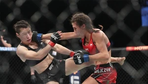 Joanna Jędrzejczyk podczas walki z Zhang Weili na UFC 27 / pressfocus.pl