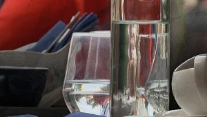 Darmowa kranówka w restauracjach? Burza w szklance wody