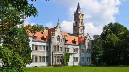 Historia pałacu w Nakle Śląskim zaskakuje odwiedzających 